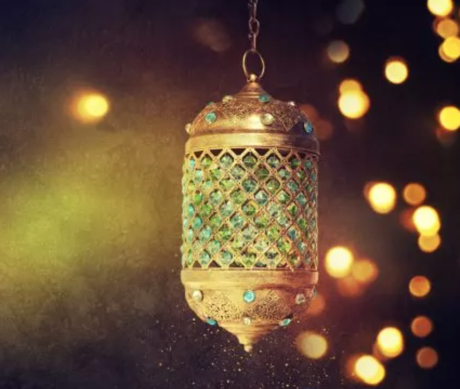 Traditional Arabic lantern during Eid al-Fitr. Credit to Newsweek