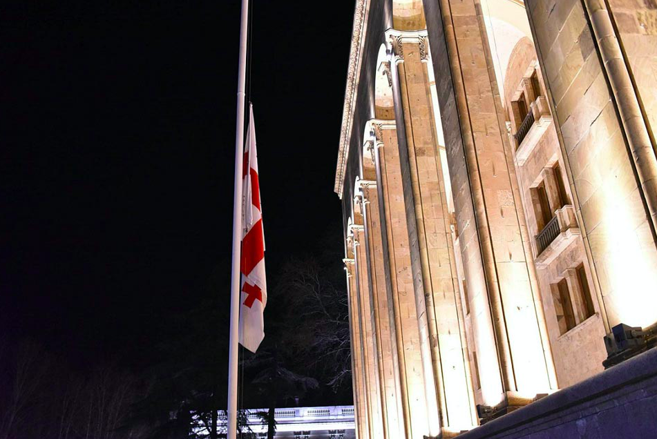 Parliament of Georgia half-mast on 25 February 2022. Credit to 1tv