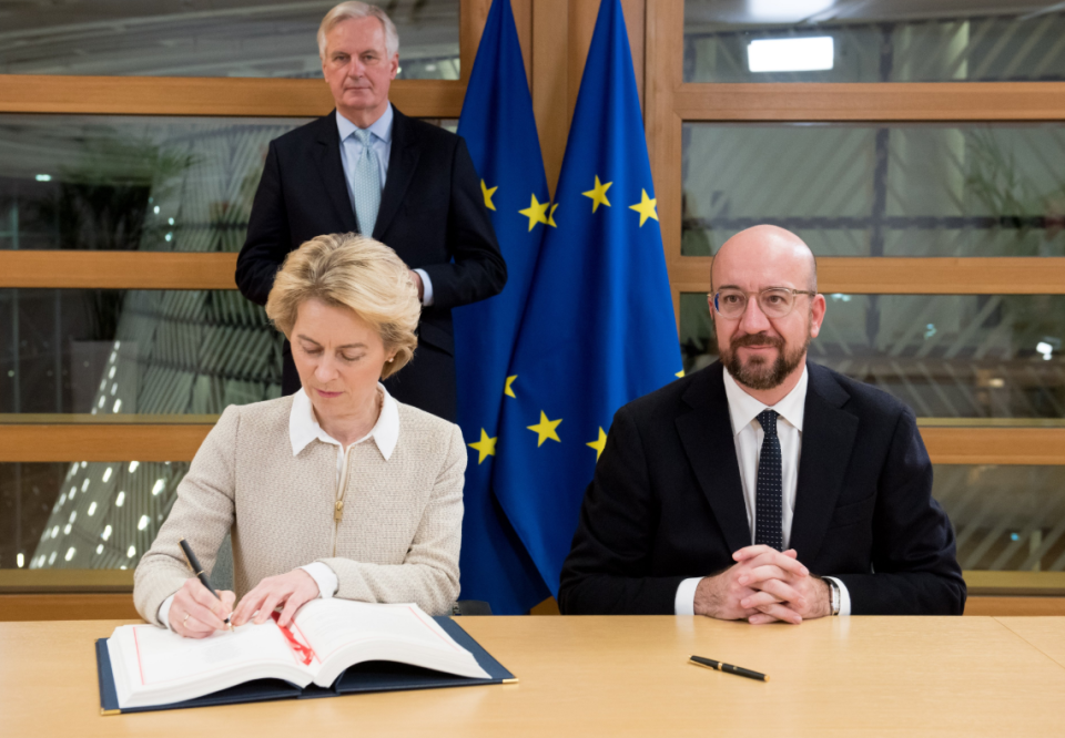 Ursula von der Leyen,&nbsp;a German politician and the President of the European Commission since 1 December 2019, signs the Agreement. Credit to The Sun