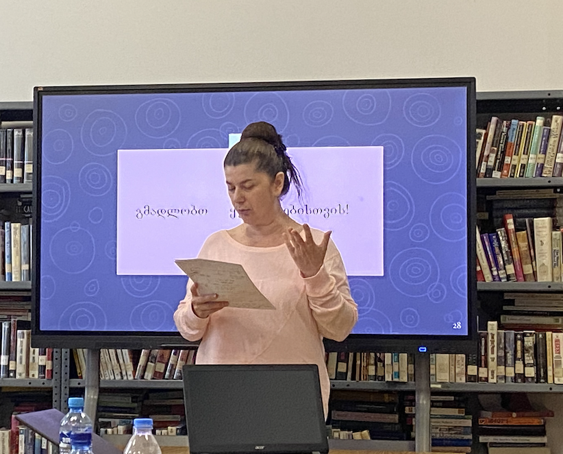 Associate Professor Gvantsa Ghvinjilia at the TSU Colloquia. Credit to BRAMS Institute
