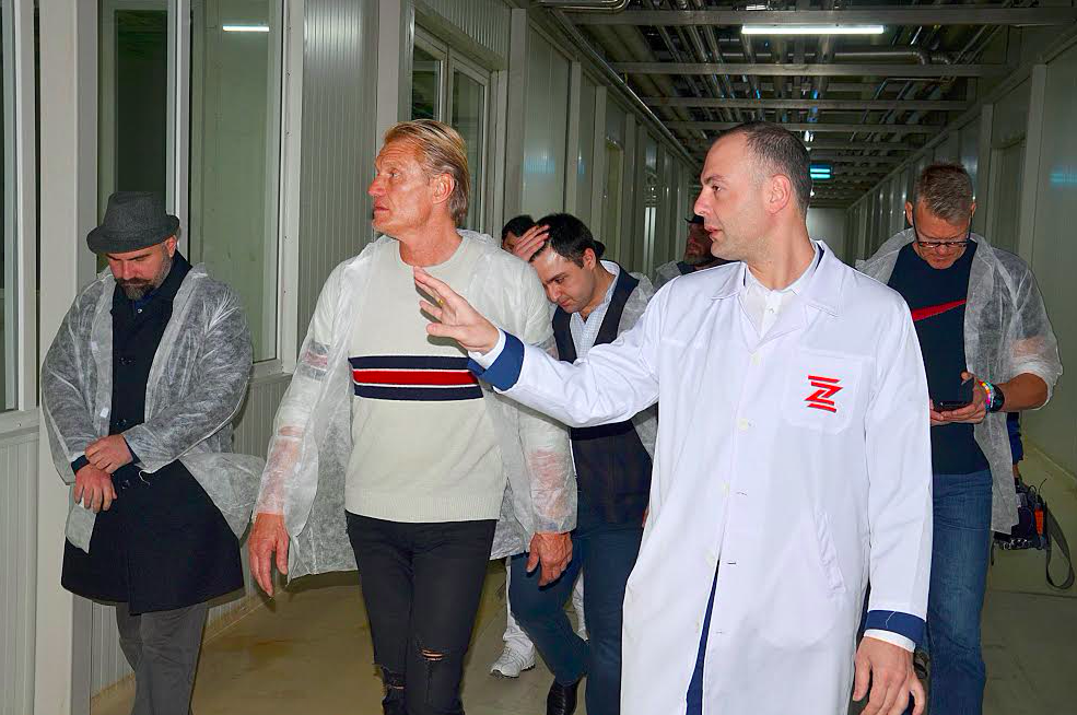 Dolph and Johan Lundgren visiting Zedazeni Brewery. Credit: Georgian Beer Company/PIA