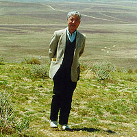 Kazumi Maki visiting the poppy fields in Antelope Valley, CA. Credit: Stephan Haas