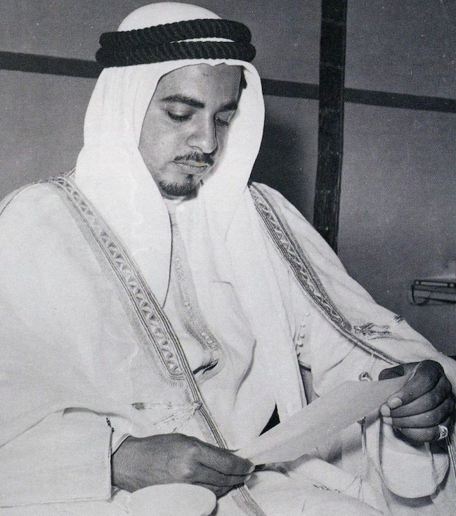 Khalifa bin Salman al-Khalifa at reading. Credit to Bahrain Confidential