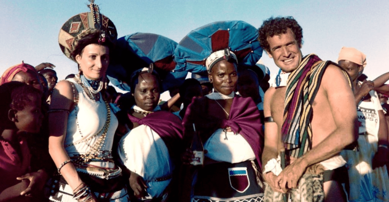 Johnny Clegg (right) married Jenny Bartlett (left) in a traditional Zulu wedding. Credit: Globintel