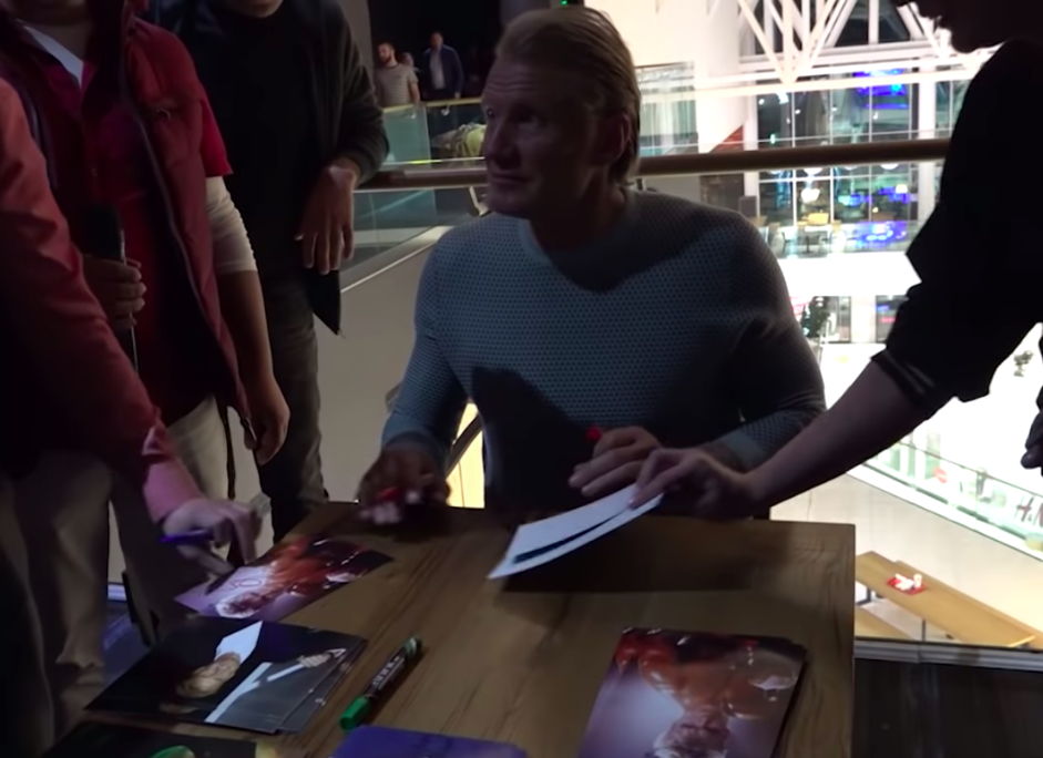Meeting the Georgian fans. Credit: Music Box