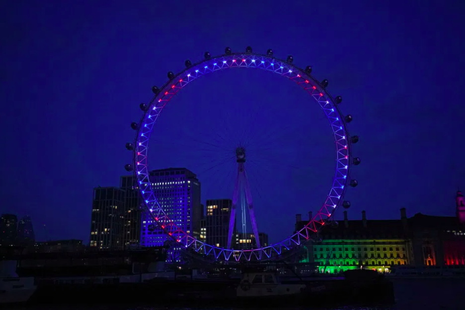 The London Eye on the Southbank was illuminated to mark the death of the WW2 veteran. Credit to PA