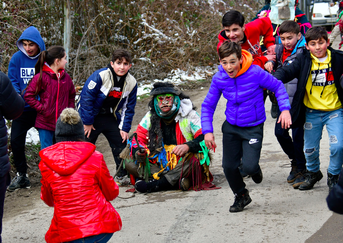 Children having fun with a berika actor during Berikaoba, 14 March 2021. Credit to Badri Vadachkoria