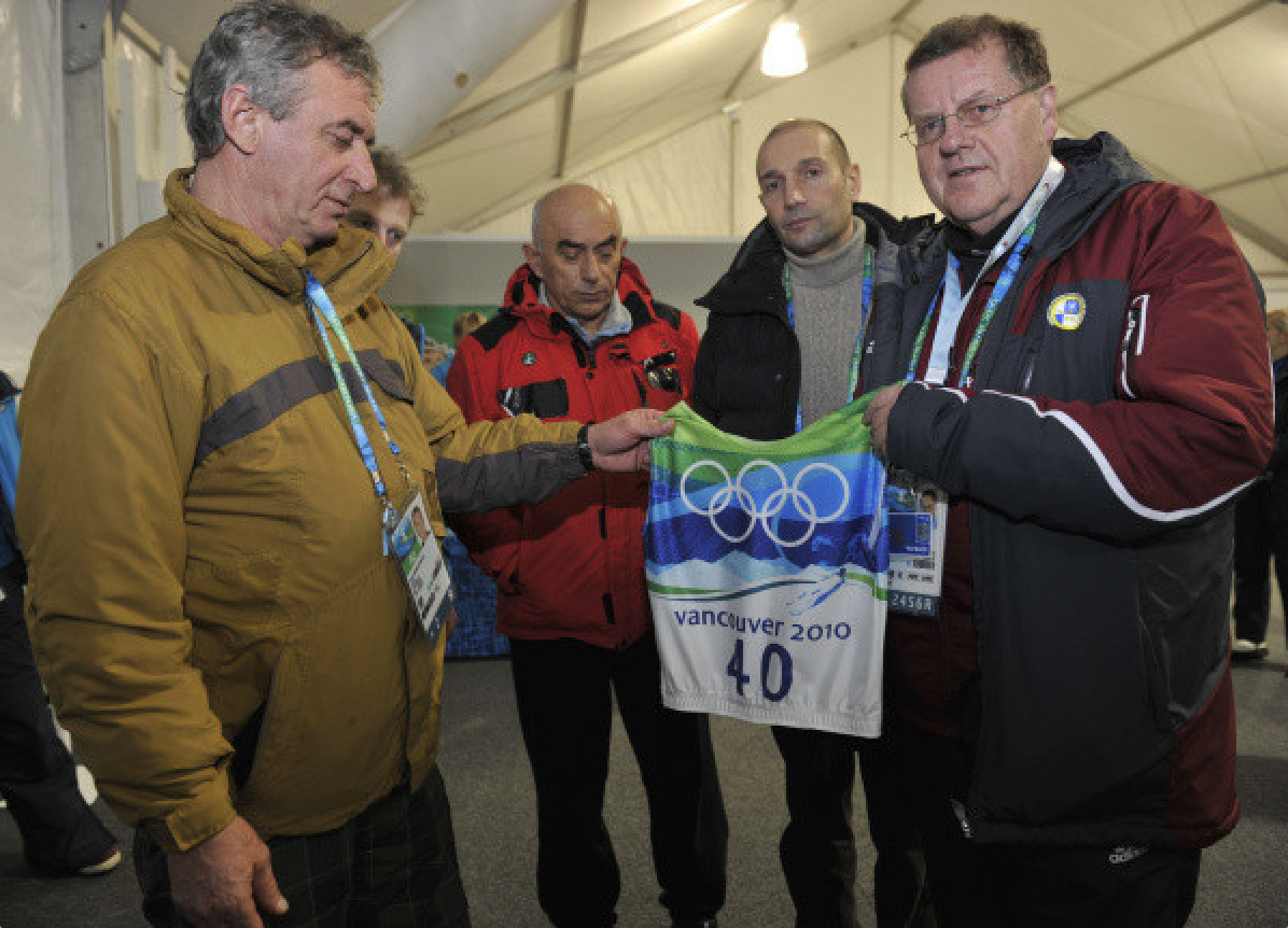 Felix Kumaritashvili (far left). Credit to The Chveni Borjomi