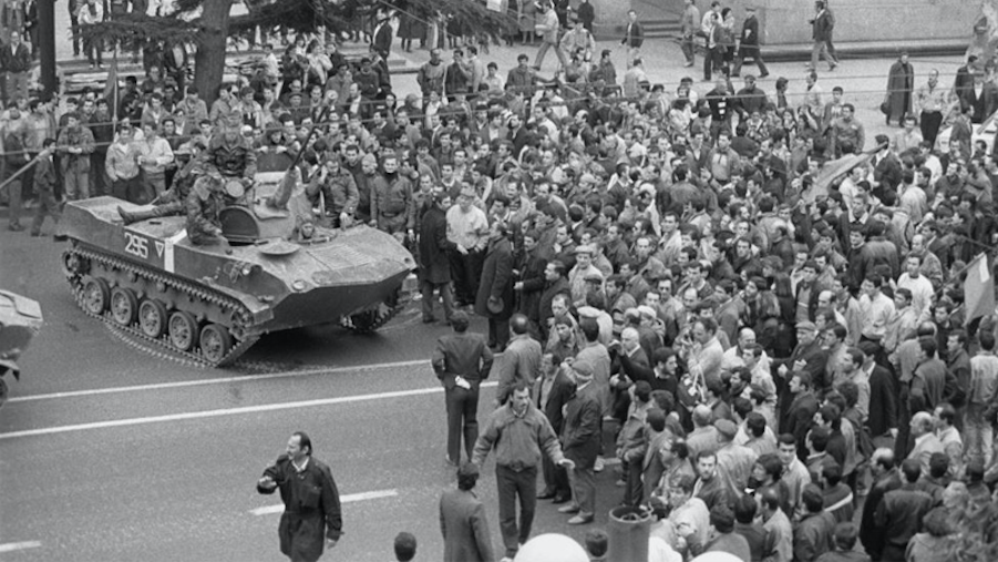 Prior to 9th April 1989, Soviet Russian troops in Tbilisi against the Georgian people on Rustaveli Avenue. Credit: Samkhretis Karibche