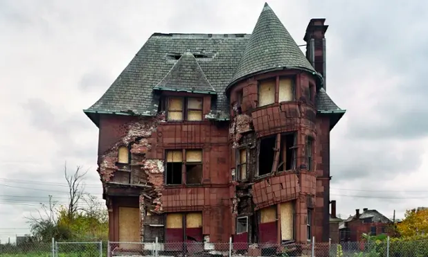 William Livingstone House, Brush Park, Detroit. Credit: Yves Marchand/Romain Meffre