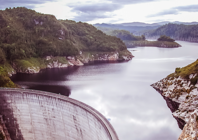 Water dam