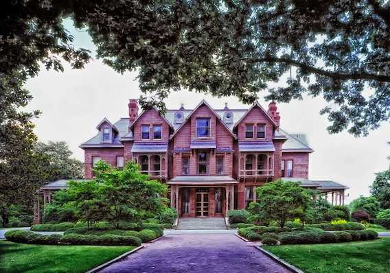 Governor's mansion in Raleigh