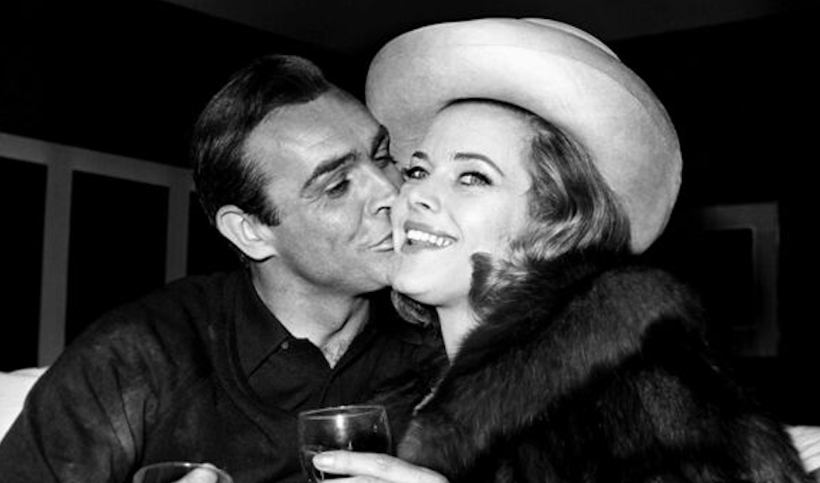 Sean Connery and Honor Blackman who co-starred in Goldfinger (1964). Credit to The Irish Examiner/PA