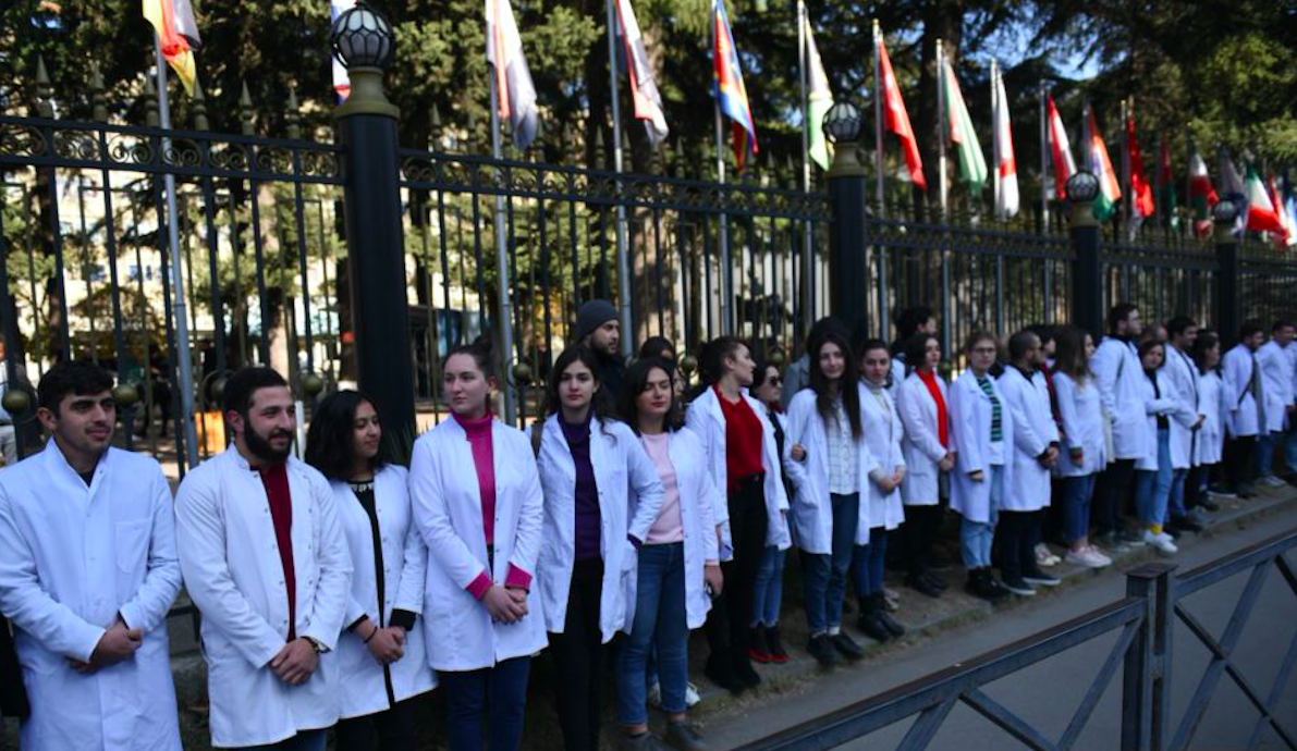 Medical students join the White Smocks protest in front of Tbilisi State Medical University. Credit: Radio Tavisupleba