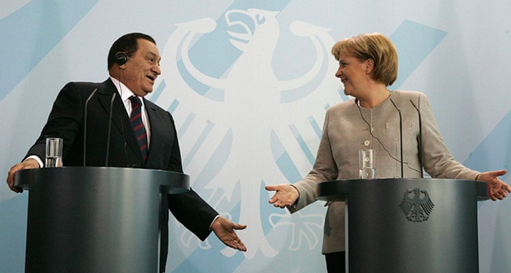 President Mubarak (L) and German chancellor Angela Merkel (R) in Berlin, 23 April 2008. Credit to Fabrizio Bensch/Reuters