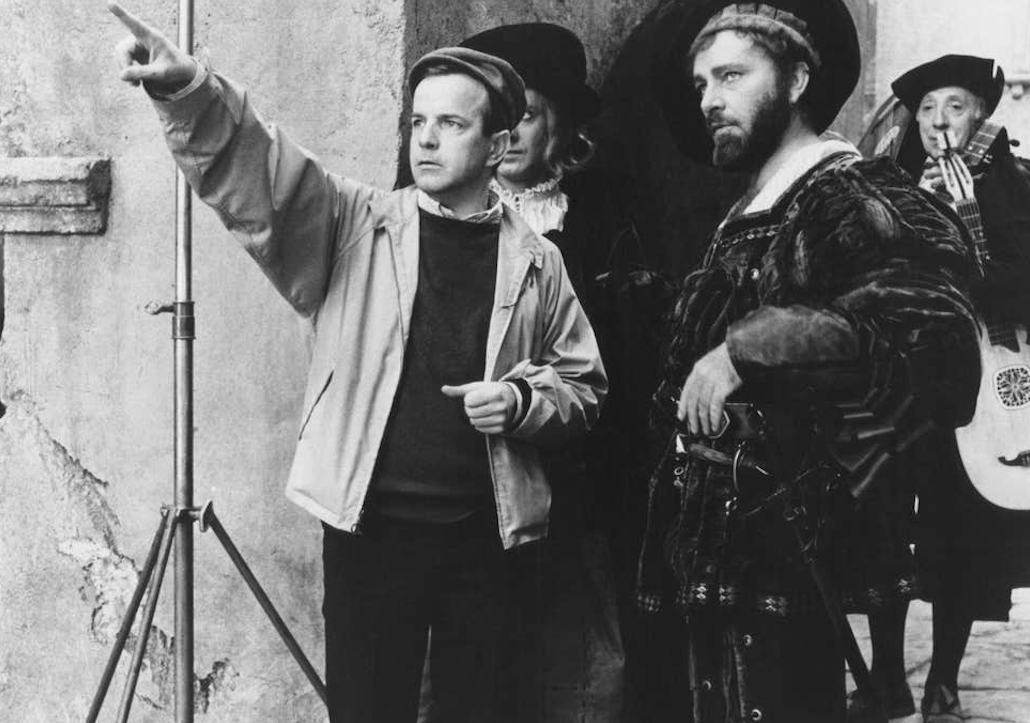 Franco Zeffirelli with Richard Burton on the set of "The Taming of the Shrew". Credit: The Independent/Alamy