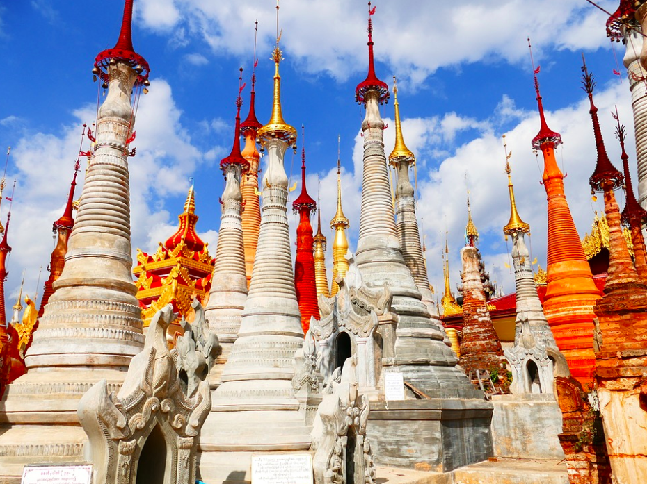 Stupas, Burma