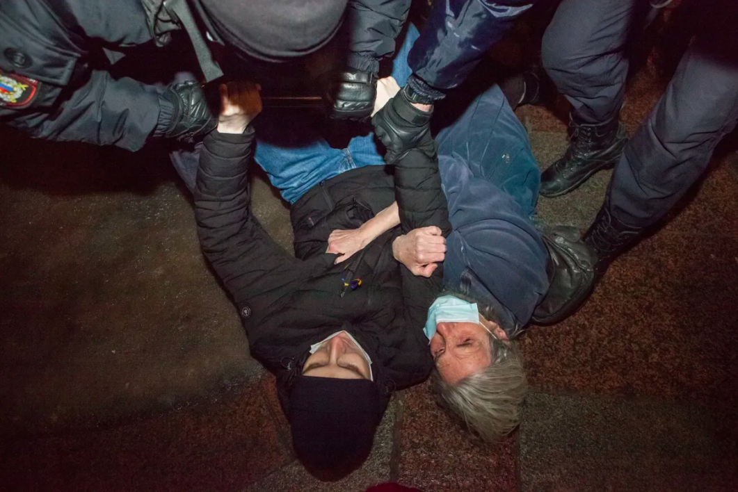 Russian police forces make an arrest in St. Petersburg, Russia. Credit to Elena Lukyanova