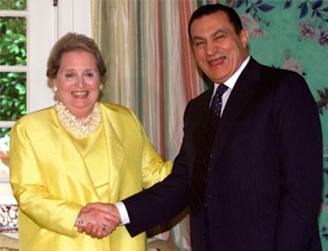 US Secretary of State Madeleine Albright (L) and President Hosni Mubarak (R). Credit to The Unz Review