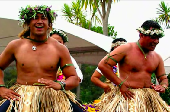 Tokelauan dancers