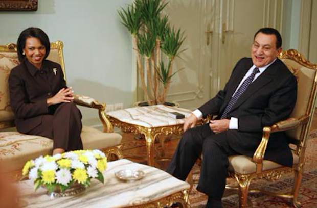 US Secretary of State Condoleezza Rice (L) and Egyptian President Hosni Mubarak (R) at the Presidential Palace in Cairo, 4 March 2008. Credit to Xinhua/Reuters