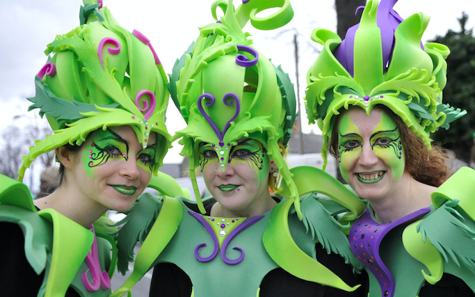 Let's don the colour green to celebrate St Patrick's Day. Credit: Dagh Kilcoyne/Getty Images