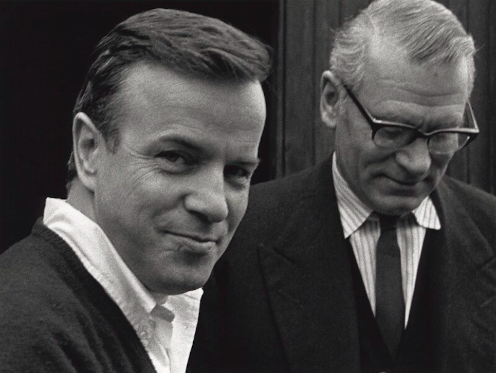 Franco Zeffirelli and Laurence Olivier in the 1960s. Credit: Lewis Morley/National Portrait Gallery